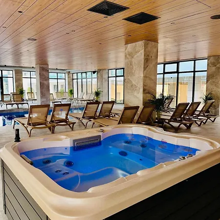 Cozy 93 In Odyssey Pools And Parking * Năvodari