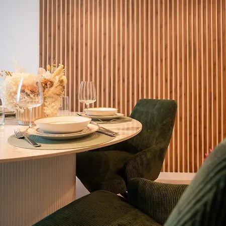 Cozy 93 In Odyssey Pools And Parking Appartement Năvodari