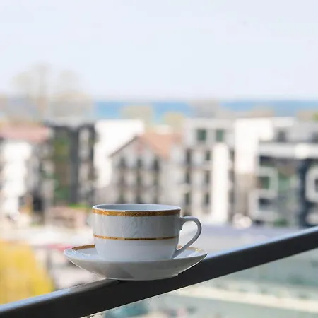 Cozy 93 In Odyssey Pools And Parking * Năvodari